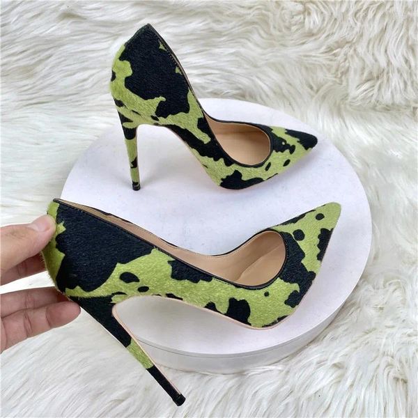 Chaussures habillées Poilu Grafitti Modèle Femmes Vert Pointy Toe Talon Haut Unique Design Sexy Slip Sur Stiletto Pompes Plus Taille 33-45 Zaptos