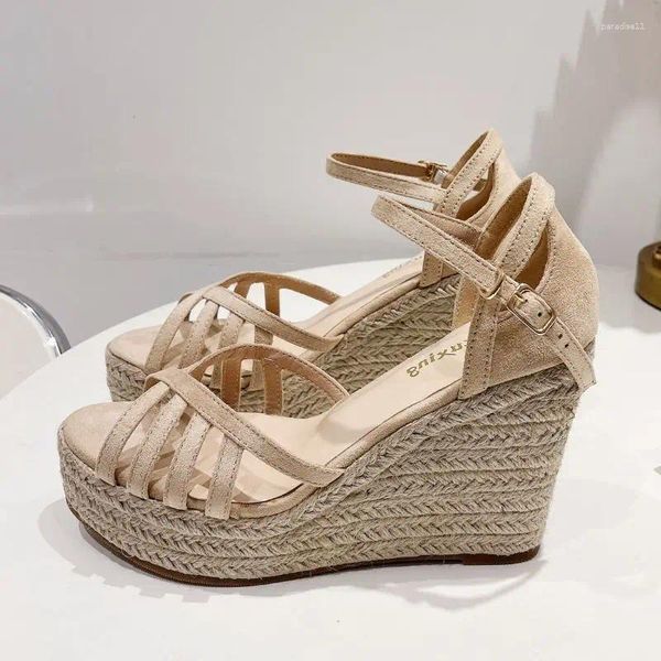 Chaussures de robe Hchao été sandales compensées pour femmes plate-forme épaisse semelle romaine poisson bouche corde talons hauts femme sandale noire