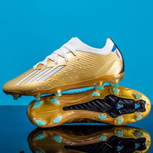 Zapatos de vestir Botas doradas de moda de gama alta Zapatos de fútbol de caballero negro Picos largos para hombres Zapatos de entrenamiento de fútbol con picos triturados 230907