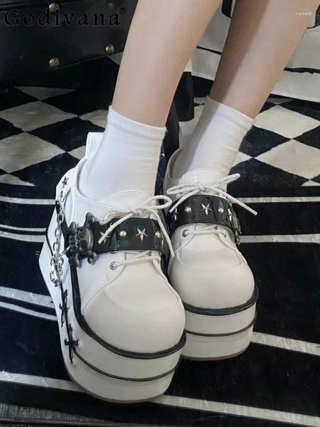 Robe chaussures haut de gamme Y2K fille Punk femmes bout rond plate-forme printemps et automne mode cool métal chaîne décorative talons hauts