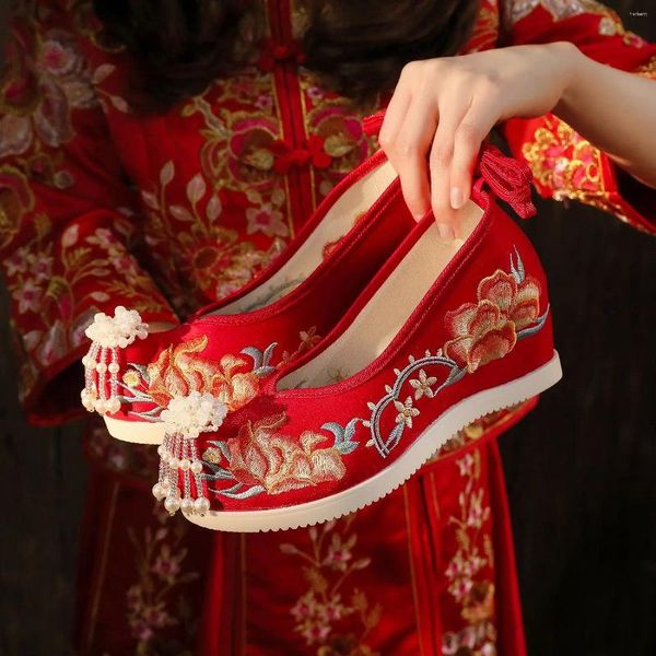 Robe chaussures haut talon brodé rehaussement danse mariée été femme 2023 style chinois femmes yangge chic élégant blanc hanfu