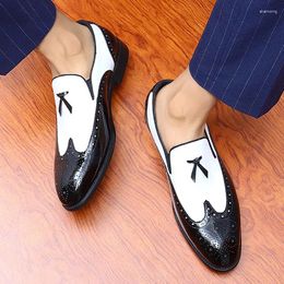 Sapatos de vestido de alta qualidade masculino preto/branco moda negócios formal deslizamento-on escritório apontou toe couro genuíno