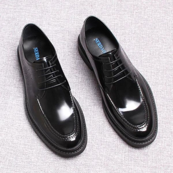 Chaussures habillées de haute qualité Oxford Style Wedding Man Shoe Office Forme Black Men Noirs Généreaux Coue Business Round