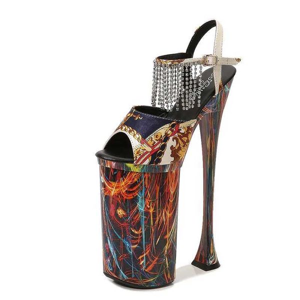 Chaussures habillées Sandales en tissu de soie imprimé de haute qualité Femmes 27cm Modèles Walk Show Bling Diamond Glands Boucle Sangle Super Talons H2403252