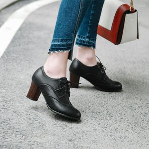 Zapatos de vestir Huostar Bomba para mujer Zapato brogue poco profundo Tacón grueso vintage Corte Oxford Mujer Bota corta