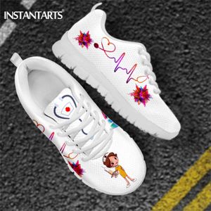 Chaussures de robe Instantarts-Tênis com Desenho Enfermeira Femininos, Sapatos Respiráveis ​​Marca Coração Médico H4FV