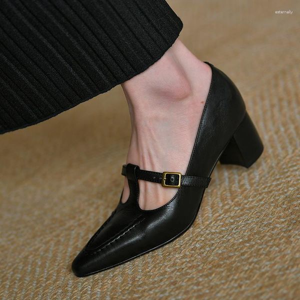 Chaussures habillées Corée Simple sur le talon 5 cm de style français pompes de vaches