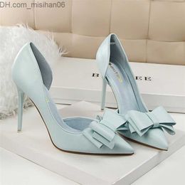 Chaussures habillées mode coréenne chaussures pour femmes mariage arc talons hauts talons aiguilles peu profondes tête pointue côté vide chaussures minces 220813 Z230703