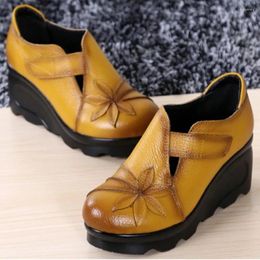 Chaussures habillées krasovki 7cm Rome Sandales confortables Crochet naturel en cuir authentique Appliques d'été ethniques Femmes de plate-forme de la plate-forme pour femmes