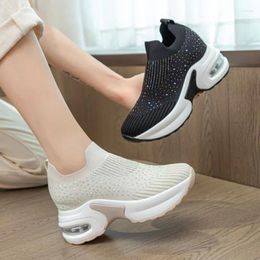 Zapatos de vestir Krasovki 8 cm Plataforma de malla de aire Cuña Chunky Sneaker Hueco Transpirable Verano Amortiguado Sandalias Mujer Ocio Vulcanizar Cómodo