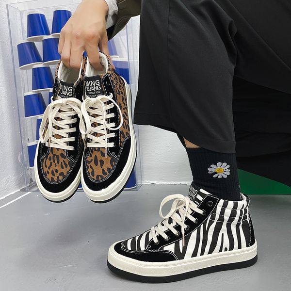 Zapatos de vestir con cordones de lona para hombre botas casuales botines de hombre cebra leopardo masculino deporte al aire libre zapatillas de deporte tendencia ins zapatos zapatilla hombre 230901