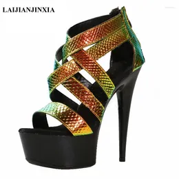 Chaussures habillées Laijianjinxia Style de mode Hollow Rome Sandales pour femmes 15 cm Super High Talèled Stiletto Exotic Dance