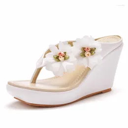 Chaussures de robe grande taille fleur pente talon sandales plage pantoufles à chevrons souhait de femme vente rapide yama