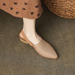 Geklede schoenen Grote maat Overmaatse grote spitse neus Dikke hak Dames met ontwerp Slingback Neutrale stijl met hoge hakken
