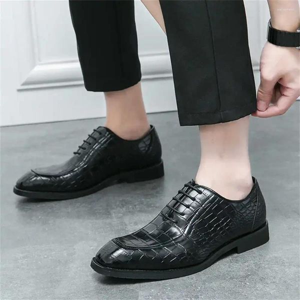 Chaussures habillées grande taille PU cuir rouge homme baskets de luxe sport Sapatos ensoleillé Beskets goutte petit prix