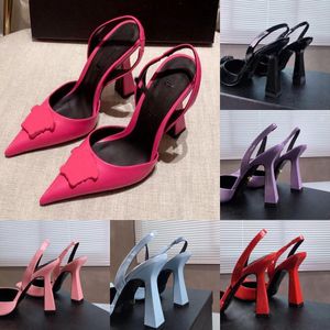 Zapatos de vestir Última moda Zapatos de tacones altos de charol rosa Bomba decorativa puntiaguda 11 cm Zapatos de cena de vestir Sandalias de diseñador de lujo Zapato de boda 35-42