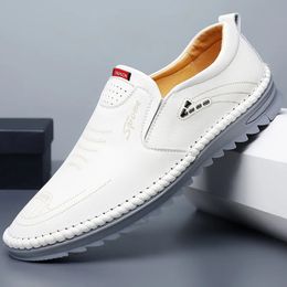 Zapatos de vestir de cuero Casual Hombre diseñador Slip on para hombres moda mocasines marrones Zapatos de Hombre Chaussure Homme 231218