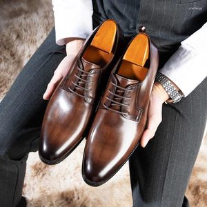 Zapatos de vestir de cuero para hombres, atuendo de negocios genuino de mediana edad con cordones, desplazamientos informales, Tenis minimalistas de verano británicos masculinos