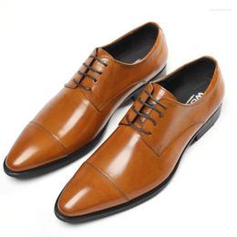 Chaussures habillées en cuir en deux pièces pour hommes la première couche de lacets Business Formal Young Derby