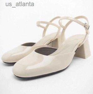 Chaussures habillées chaussures de loisirs pour femmes orange romain de style romain vêtements sandales professionnelles pompes en cuir breveté 2023 Light Mou H240403wyjg