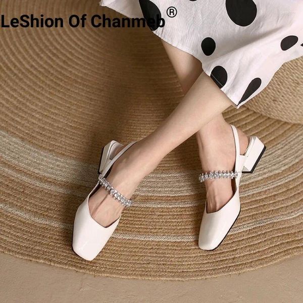 Zapatos de vestir leshion of chanmeb cuero de vaca de patente brillante para mujeres bombas de linguez de diamantes de diamantes de diamantes de diamantes de diario infructuales zapatillas beige 33-42