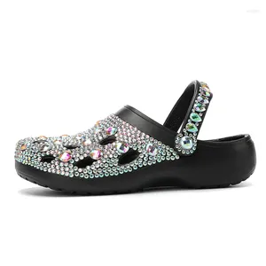 Geklede schoenen Lichtgewicht EVA Sponge Cake-zool Parel uitgeholde sandalen 2023 Zomer Gekleurde Strass Vrijetijdsstrand Riviertrekkingslippers