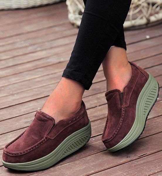 Chaussures habillées LIHUAMAO Style britannique daim cuir femmes sans lacet compensées plate-forme mocassins peu profonds pompes bureau dames Sneaker