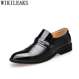 Chaussures habillées Locs hommes Business Coiffe formelle plus taille Classic Slip Ayakkabi Erkek