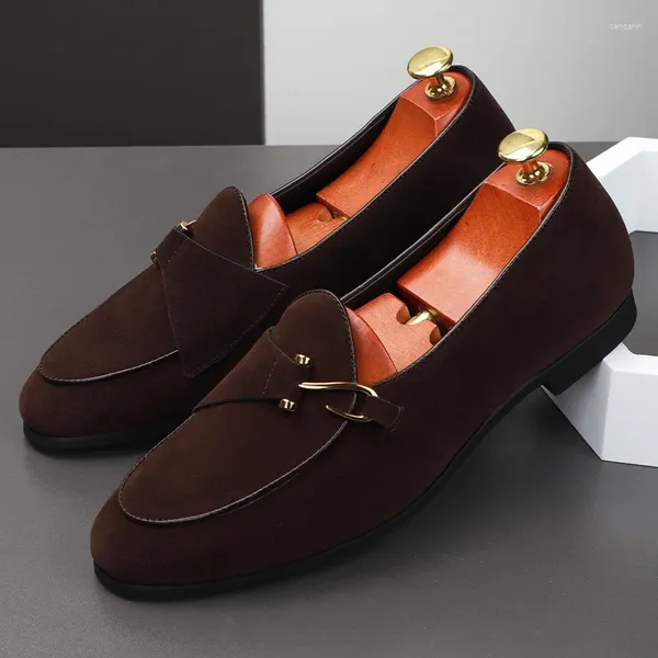 Chaussures habillées Mocassins Mules Mocassins pour hommes en cuir décontracté à talons hauts Spike formel véritable noir véritable daim pour hommes