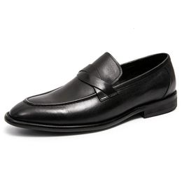 Kleding Schoenen Luxe Designer Mannen Schoenen PU Leer Casual Rijden Zapatos De Hombre Slip-on Ademend Zwart Bruin Mannelijke Loafers 231017