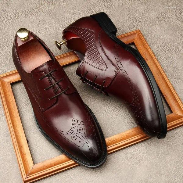 Zapatos de vestir de lujo de cuero genuino Derby de los hombres de negocios formal estilo clásico negro vino rojo punta puntiaguda con cordones Oxford hombres
