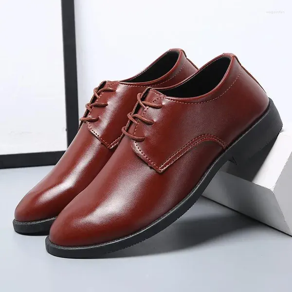Chaussures habillées Men de luxe Derby en cuir plate-forme vintage Business Work Lacet Up Low Top Casual Gentleman Wedding