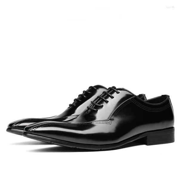 Zapatos de vestir Hombres de lujo Diseñador de charol Oxfords italianos Moda Marrón Oro Negro Boda para hombre Genuino