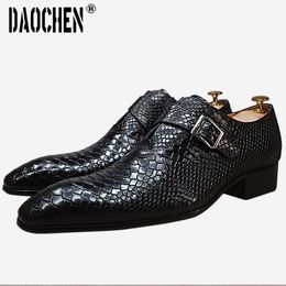 Dress Shoes Mocassins de luxe pour hommes chaussures habillées imprimé serpent chaussures formelles pour hommes chaussures décontractées noir marron moine mocassins bureau mariage chaussures en cuir hommes 230403