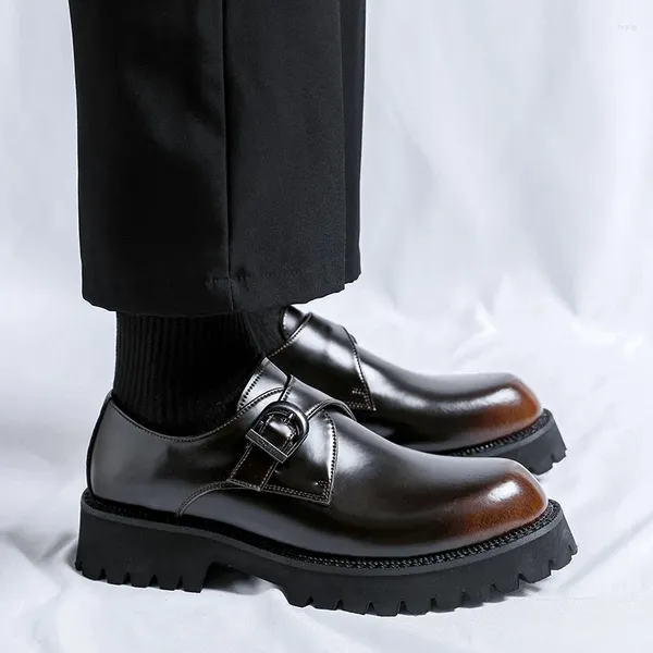 Chaussures habillées hommes de luxe vintage British Business Mandis de cheville augmentant le travail de travail italien cuir formel