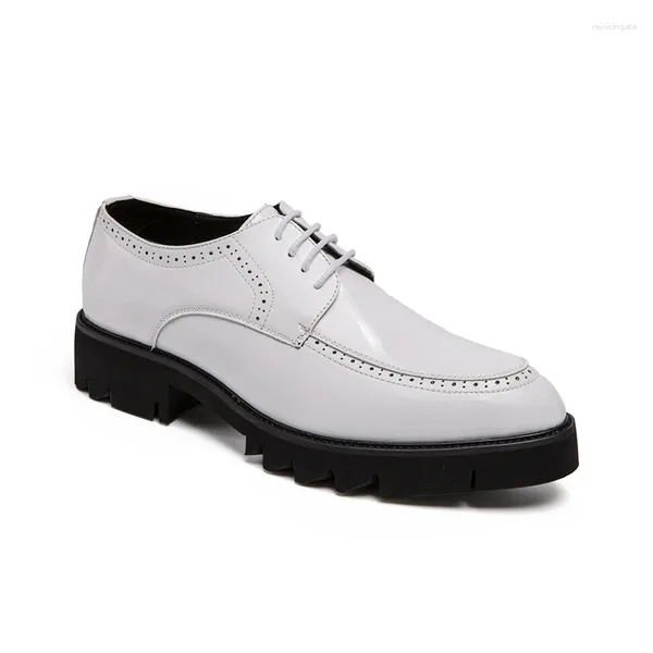 Chaussures habillées Business White Career Brogue pointu pointu de l'orteil