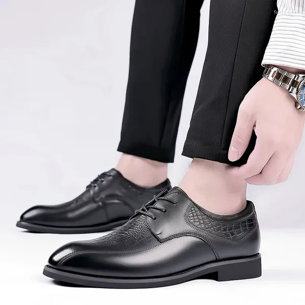 Chaussures habillées man derby crocodile motif de vache véritable cuir en cuir en cuir en cuir en cuir en cuir en cuir en cuir masculin.