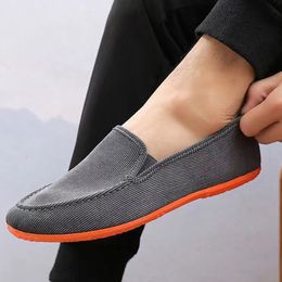 Scarpe eleganti da uomo Mocassini di grandi dimensioni Pantofole basse Tessuto Slipon Uomo Gommino Driving Fashion Summer Style Mocassini maschili morbidi 230925