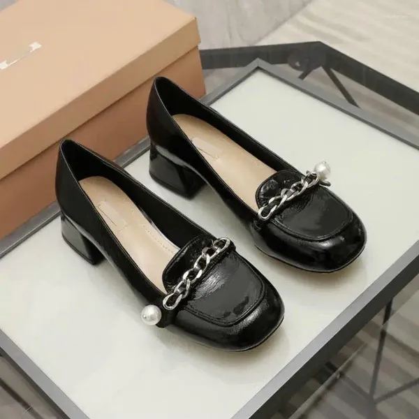 Zapatos de vestir Mary Jane Mujer Negro Blanco Tacón alto Grueso con perla Solo estilo británico Slip-On Bombas de charol