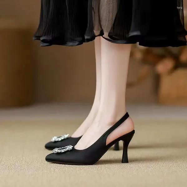 Zapatos de vestir Mary Jane Sandalia de tacón alto para mujer Traje de terciopelo Mujer Beige Med Tacón alto Gamuza Moda Negro Primavera 2024 Chicas Stilet