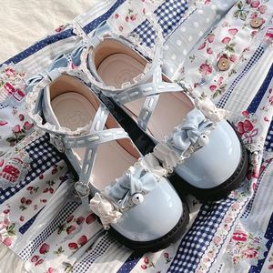 Chaussures habillées Mary Jane Kawaii Lolita mignon Doll Student Doll Low Talon Flat Patent Pate Pu Leather Tea Party