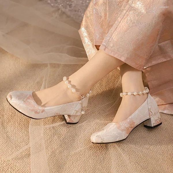 Chaussures habillées Mary Janes Femmes 2024 Fashion Chinois Style Talon épais pompes Femelle Lolita Luxury Perle