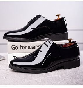 Zapatos de vestir hombres zapatos de boda formales hombres elegantes payasfas de mocasines zapatos de fiesta zapatillas de hombre sapato masculino chicos zapato