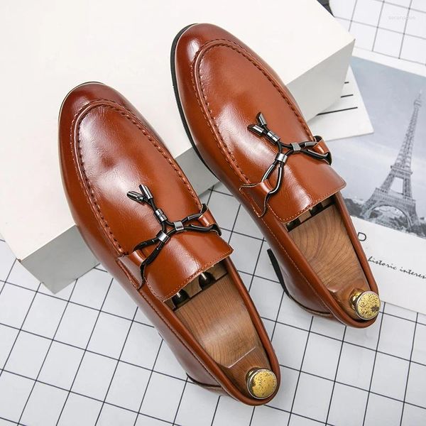 Chaussures habillées hommes de haute qualité italiano oxford chaussure luxe mâle mores noires en cuir