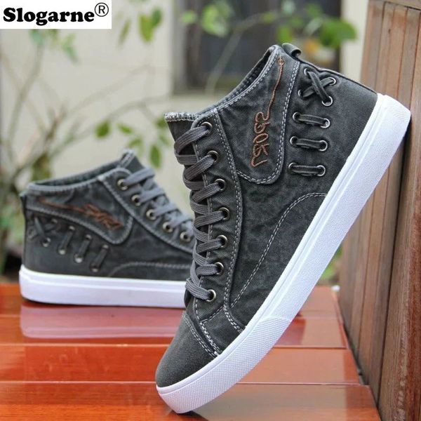 Chaussures habillées Bottes en toile pour hommes Printemps Baskets décontractées Homme Skateboard Flats Homme High Top Sports Skate 231127