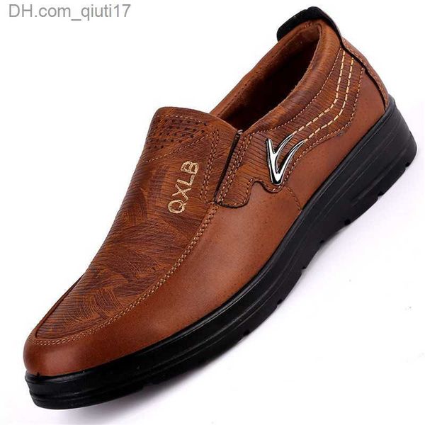 Chaussures habillées Chaussures décontractées pour hommes Haut de gamme Chaussures décontractées en cuir pour hommes Chaussures en daim synthétique confortables et à la mode pour hommes Chaussures plates pour hommes d'été Z230809