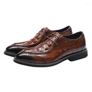 Chaussures habillées de crocodile pour hommes Cow Cuir Business Formal Wear Forme à lacets Oxfords Men British sculpd Brogue Casual Shoe