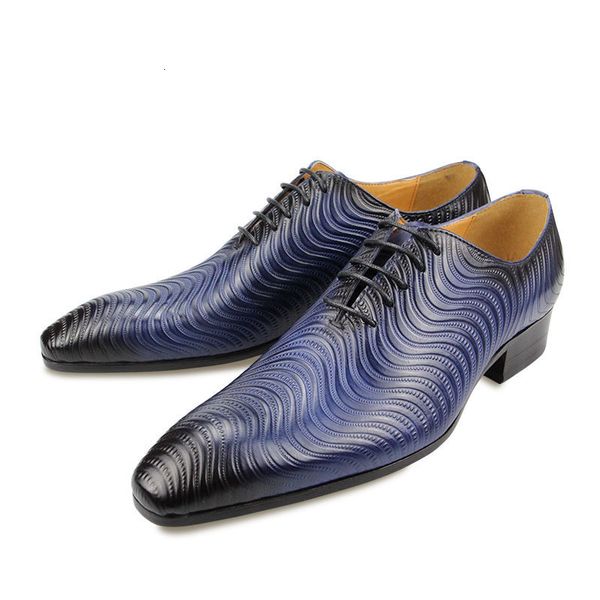Chaussures habillées Chaussures habillées faites à la main pour hommes bleu mode impression décontracté bureau affaires bout pointu Oxford chaussures formelles pour hommes en gros 230822