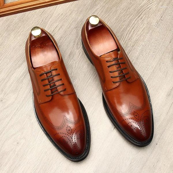 Chaussures habillées Lacets de travail en cuir pour hommes Style de gravure Mariage haut de gamme Grande taille Oxford pointu