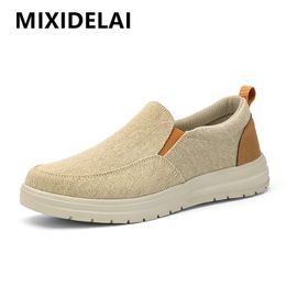 Chaussures habillées Hommes printemps chaussures de toile décontractées mode chaussures de marche en plein air chaussures de bateau antidérapantes respirant plat hommes chaussures marque baskets 230925